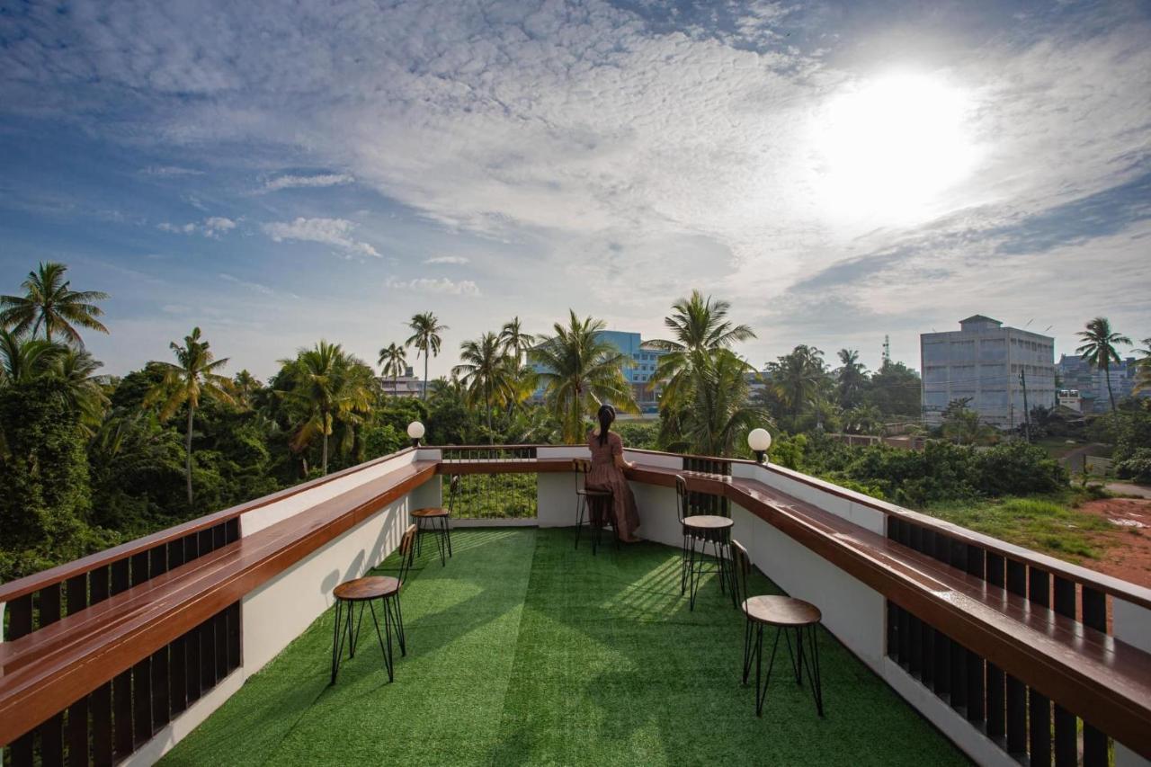 Sleepbox Hostel Suratthani Surat Thani Exterior photo